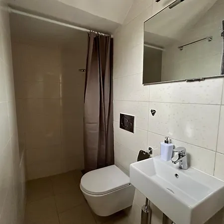 アパート Maslina