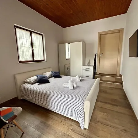 Maslina アパート ポレッチ